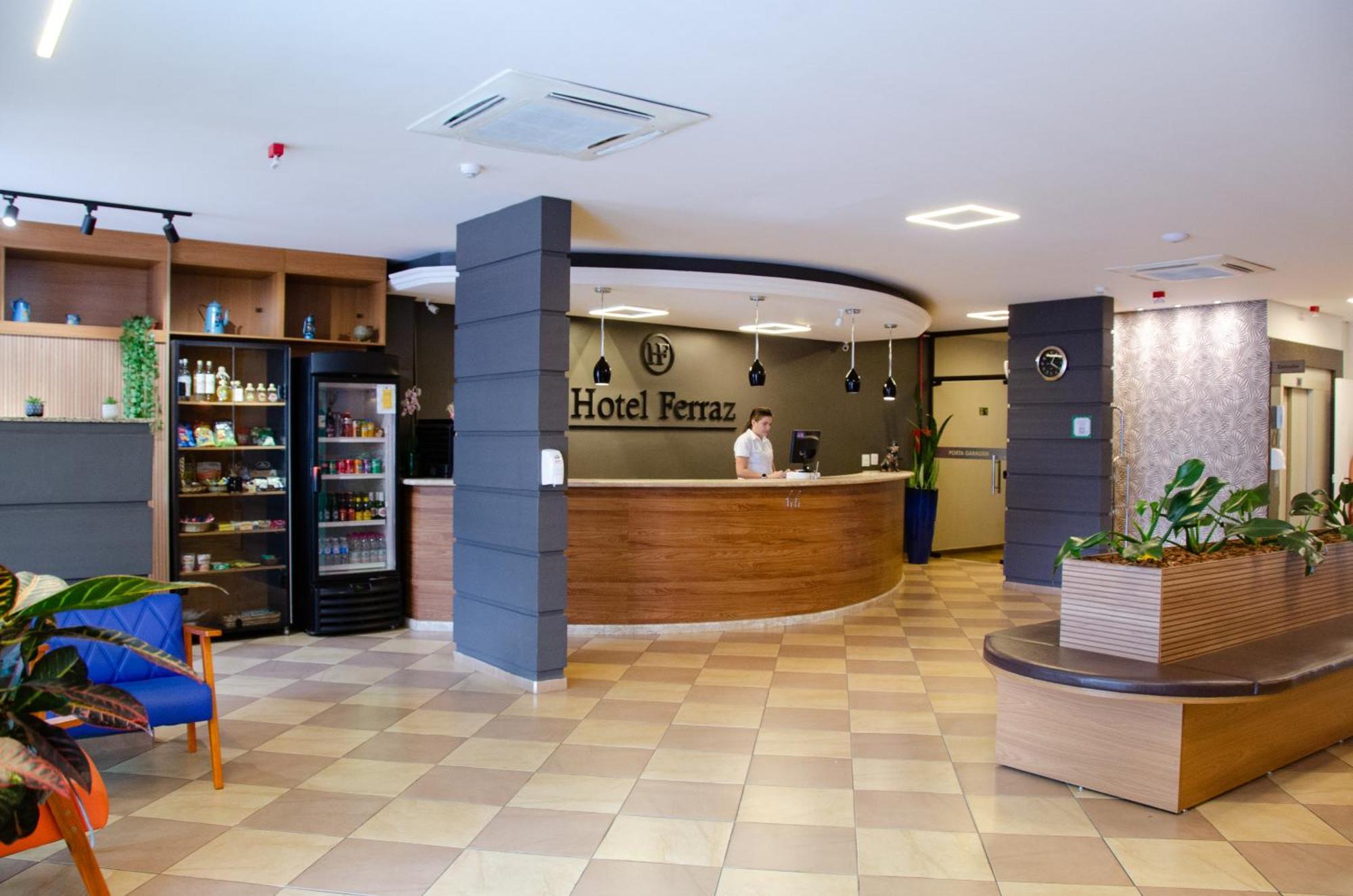 Hotel Ferraz Pouso Alegre Exterior foto
